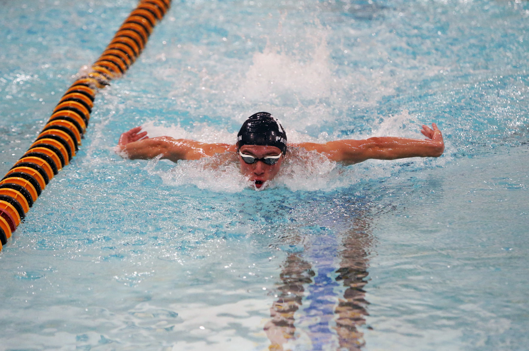 010622-qc-spt-pv-bett swim010.JPG